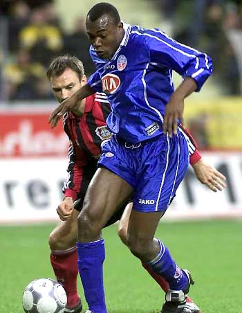 职业足球中 职业足球中